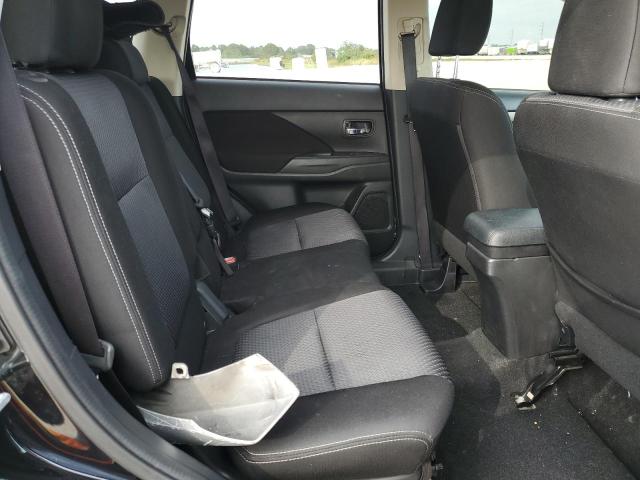 Photo 11 from auction – 2018 MITSUBISHI OUTLANDER with VIN JA4AZ3A37JZ024615