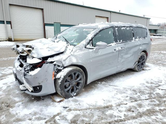 CHRYSLER PACIFICA T 2018 with VIN 2C4RC1FG3JR361884 - Photo from auction