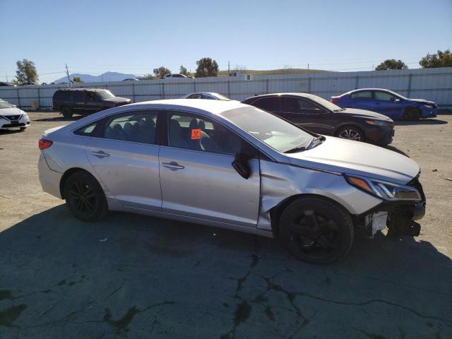 Photo 4 from auction – 2015 HYUNDAI SONATA SE with VIN 5NPE24AF9FH127528