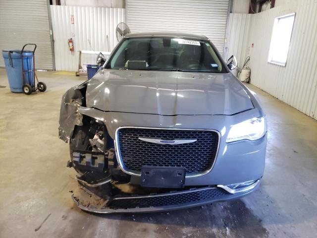 Photo 5 from auction – 2019 CHRYSLER 300 LIMITE with VIN 2C3CCAKG9KH690869