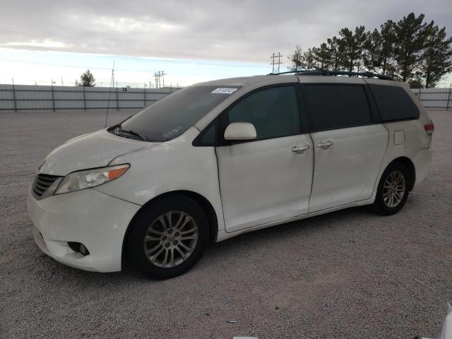 Photo 1 from auction – 2011 TOYOTA SIENNA XLE with VIN 5TDYK3DC7BS094039