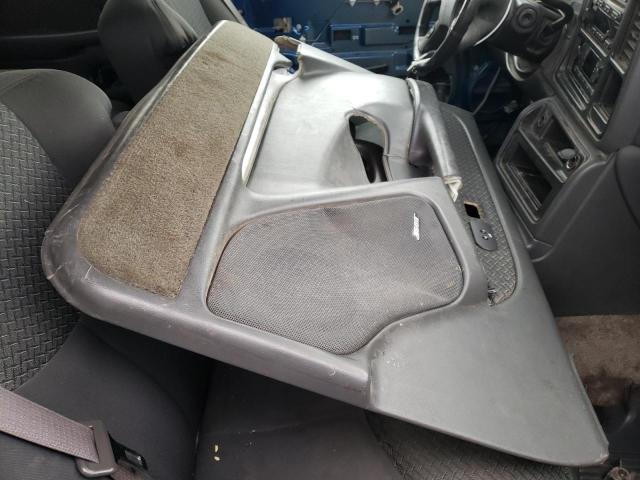 Photo 12 from auction – 2003 CHEVROLET AVALANCHE with VIN 3GNEK13TX3G256715