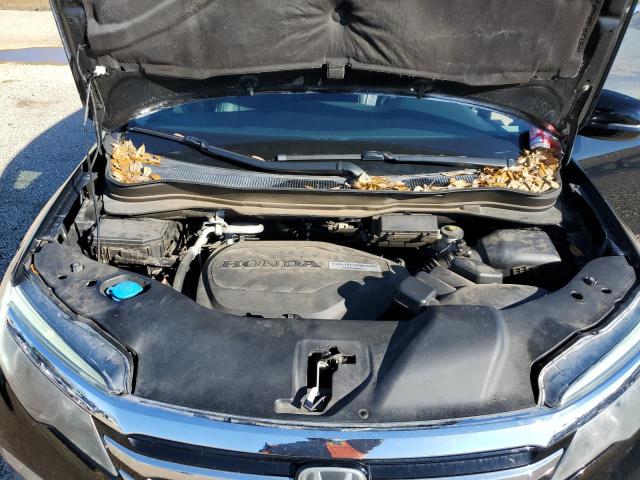 Photo 12 from auction – 2017 HONDA PILOT ELIT with VIN 5FNYF6H02HB030767