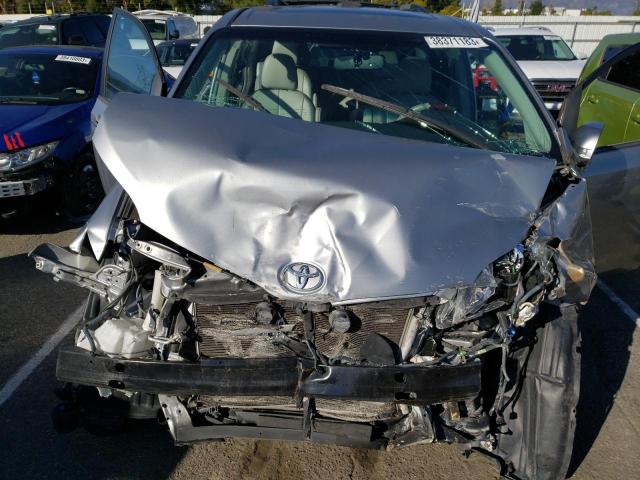 Photo 12 from auction – 2013 TOYOTA SIENNA XLE with VIN 5TDYK3DC0DS340321