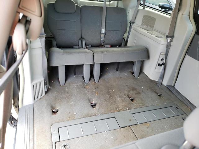 Photo 11 from auction – 2010 CHRYSLER TOWN & COU with VIN 2A4RR4DE3AR346958