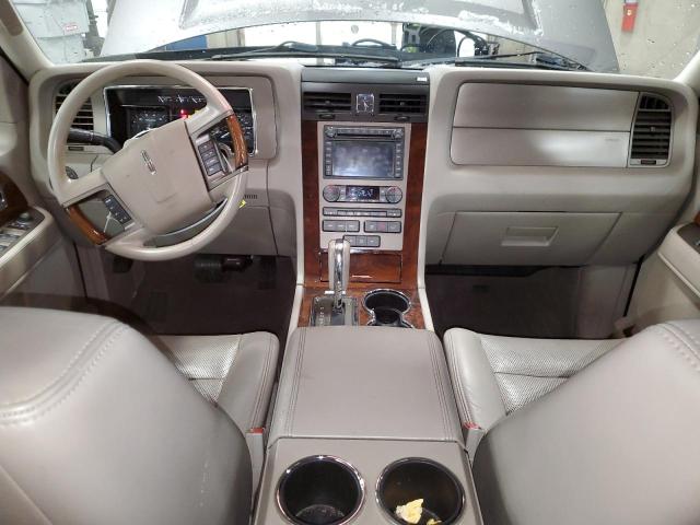 Photo 8 from auction – 2012 LINCOLN NAVIGATOR with VIN 5LMJJ3J53CEL01844