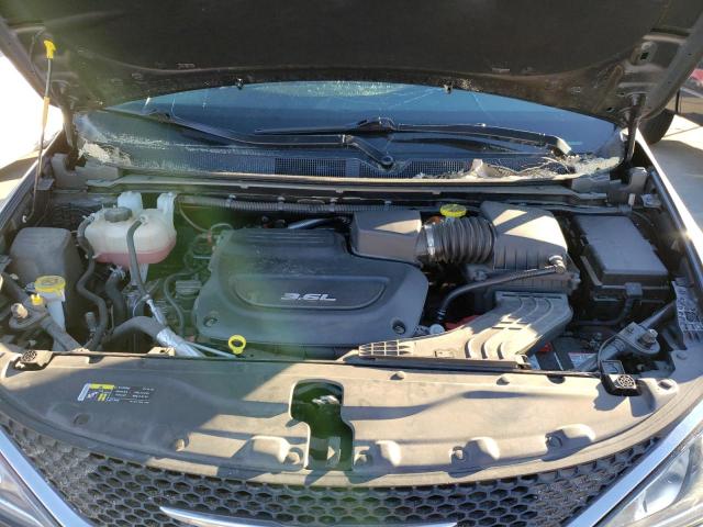 Photo 12 from auction – 2017 CHRYSLER PACIFICA T with VIN 2C4RC1BG5HR517259