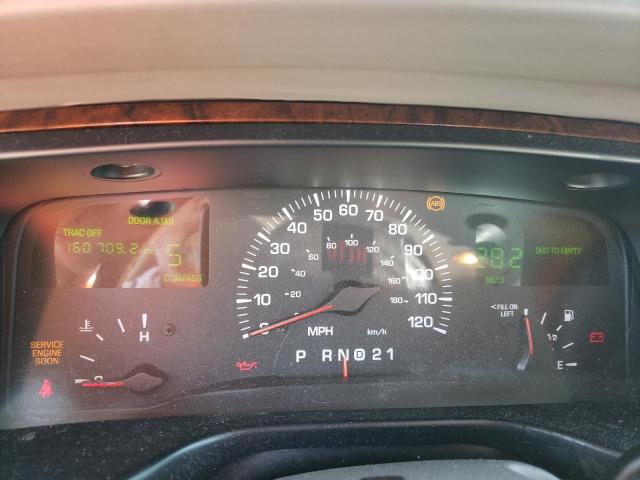 Photo 9 from auction – 2001 LINCOLN TOWN CAR with VIN 1LNHM82W31Y606947