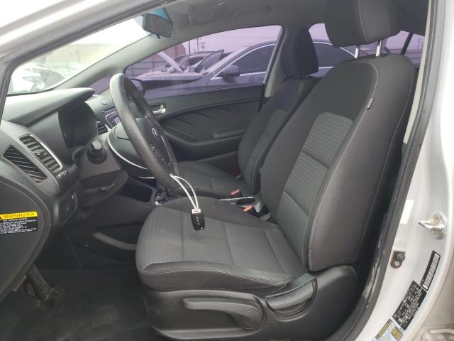 Photo 7 from auction – 2017 KIA FORTE LX with VIN 3KPFL4A75HE120366