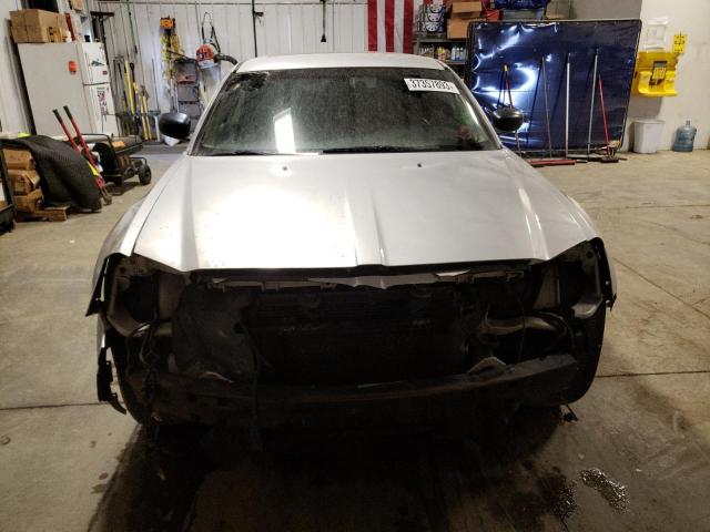 Photo 5 from auction – 2005 DODGE MAGNUM SXT with VIN 2D8GZ48V85H579612