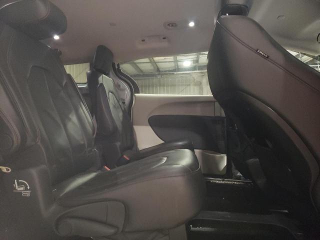 Photo 11 from auction – 2017 CHRYSLER PACIFICA T with VIN 2C4RC1BGXHR523610