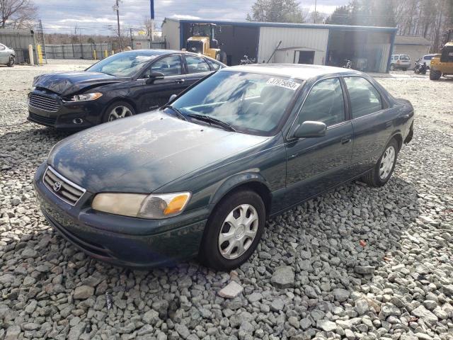 TOYOTA CAMRY CE 2000 with VIN 4T1BG22K4YU762083 - Photo from auction