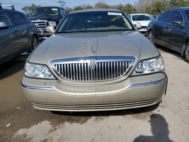 Photo 5 from auction – 2004 LINCOLN TOWN CAR U with VIN 1LNHM83WX4Y644470