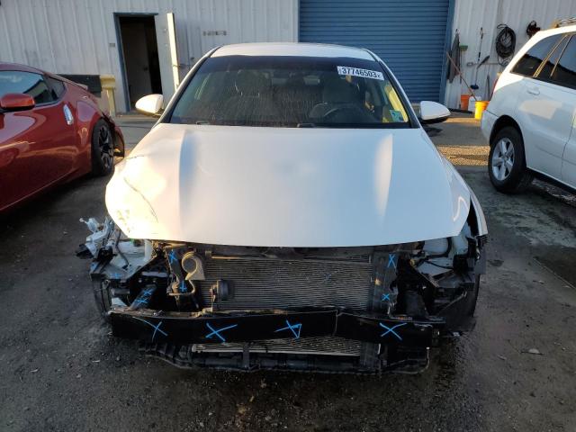 Photo 5 from auction – 2018 KIA OPTIMA LX with VIN 5XXGT4L33JG183574