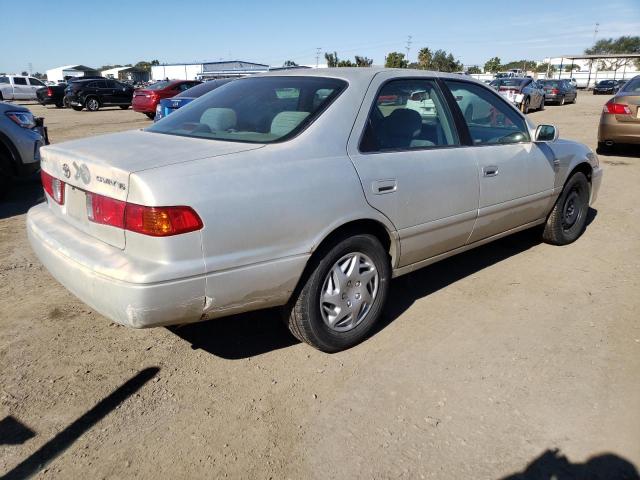 Photo 3 from auction – 2000 TOYOTA CAMRY LE with VIN 4T1BF22K9YU094591