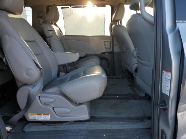 Photo 11 from auction – 2015 TOYOTA SIENNA XLE with VIN 5TDYK3DC1FS652747