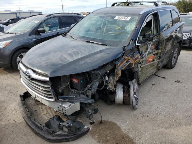 TOYOTA HIGHLANDER 2015 with VIN 5TDJKRFHXFS128381 - Photo from auction