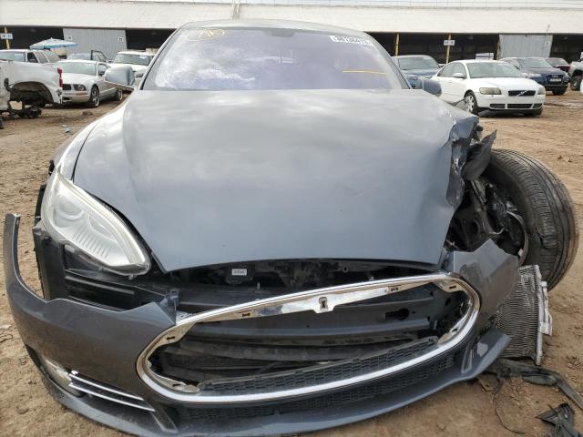 Photo 5 from auction – 2013 TESLA MODEL S with VIN 5YJSA1AG8DFP13176
