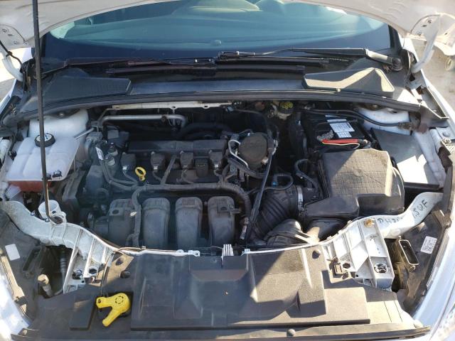 Photo 11 from auction – 2015 FORD FOCUS SE with VIN 1FADP3F27FL217615