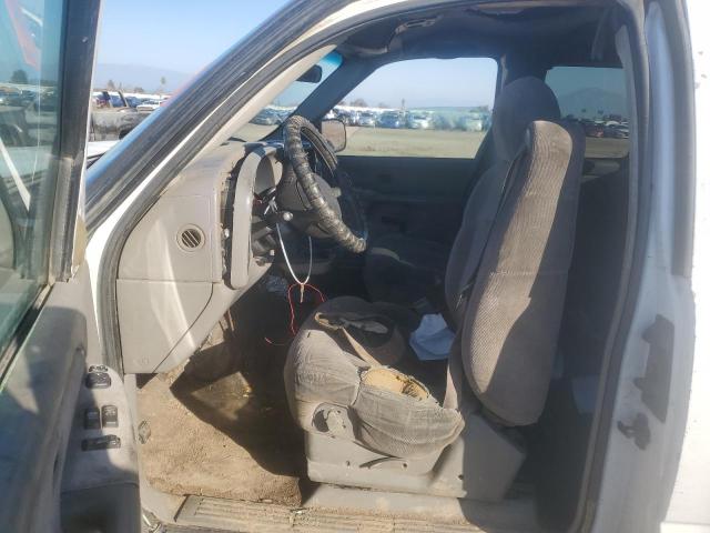 Photo 7 from auction – 2000 CHEVROLET SILVERADO with VIN 2GCEC19V0Y1407785
