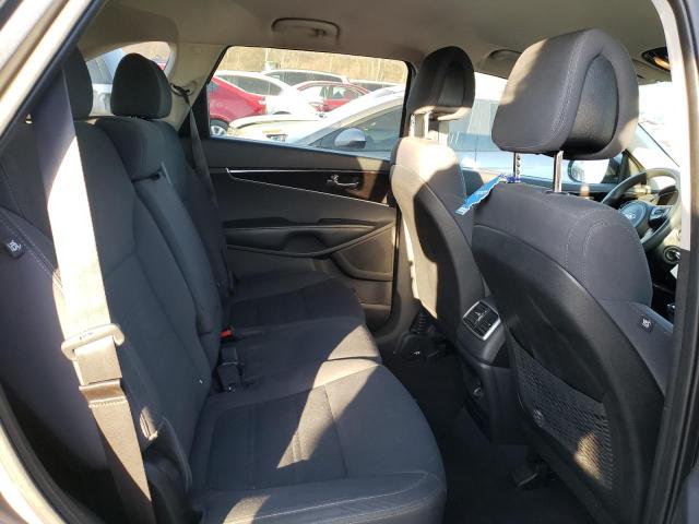 Photo 11 from auction – 2016 KIA SORENTO LX with VIN 5XYPG4A30GG123666