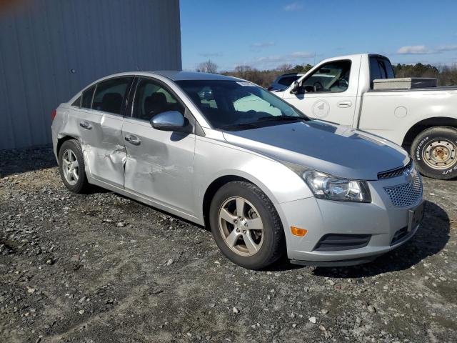 Photo 4 from auction – 2014 CHEVROLET CRUZE LT with VIN 1G1PC5SBXE7155681