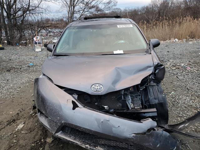 Photo 5 from auction – 2013 TOYOTA SIENNA XLE with VIN 5TDYK3DC8DS377245