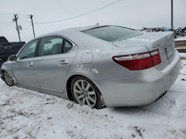 Photo 2 from auction – 2007 LEXUS LS 460L with VIN JTHGL46F875019111
