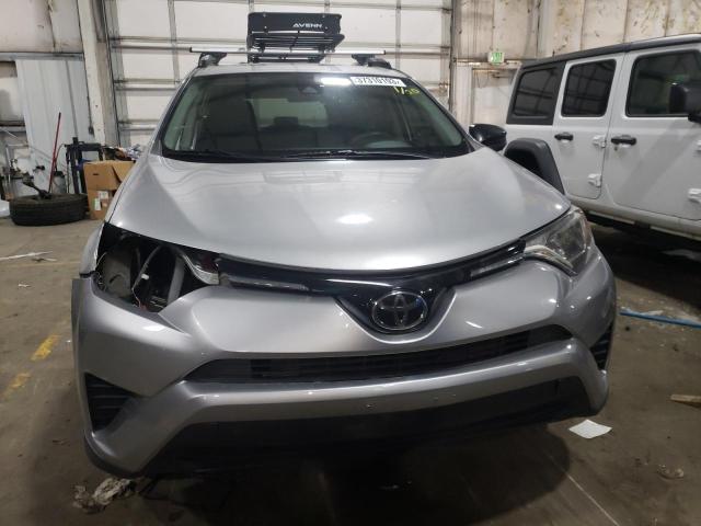 Photo 5 from auction – 2017 TOYOTA RAV4 LE with VIN 2T3BFREV3HW552132