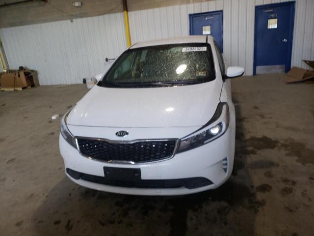Photo 5 from auction – 2017 KIA FORTE LX with VIN 3KPFK4A76HE056289