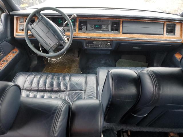 Photo 8 from auction – 1993 LINCOLN TOWN CAR E with VIN 1LNLM81WXPY667880