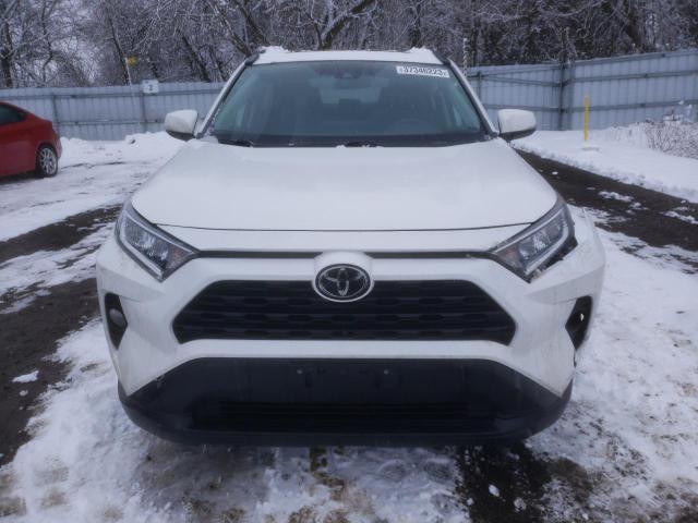 Photo 5 from auction – 2019 TOYOTA RAV4 XLE with VIN 2T3R1RFV2KC042178