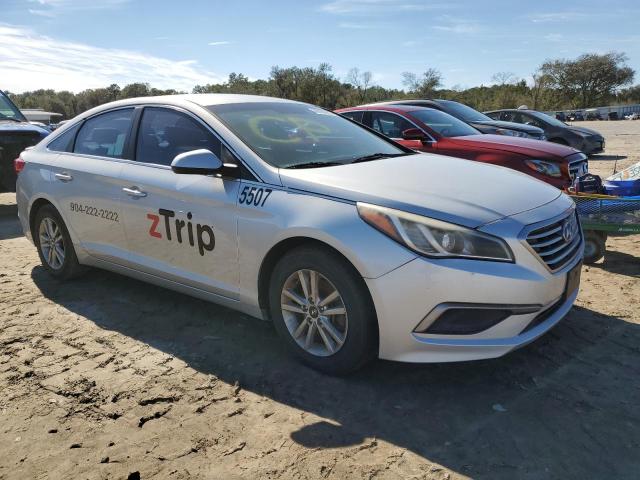 Photo 4 from auction – 2017 HYUNDAI SONATA SE with VIN 5NPE24AF8HH533237