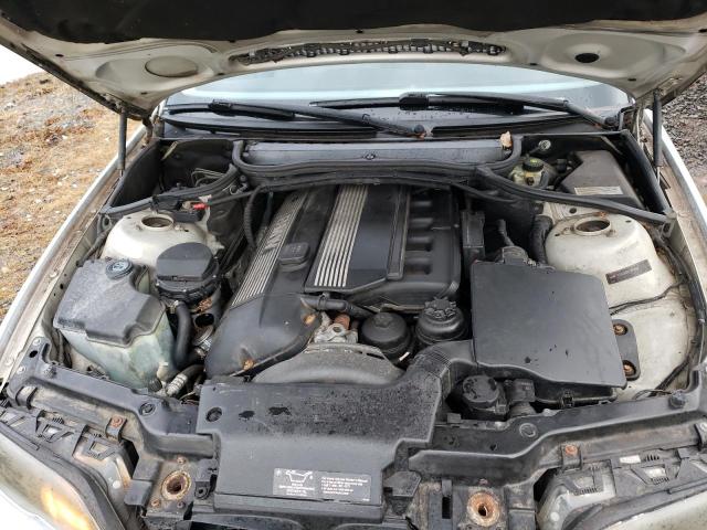 Photo 11 from auction – 2004 BMW 325 XI with VIN WBAEU33474PM60891