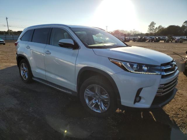 Photo 4 from auction – 2018 TOYOTA HIGHLANDER with VIN 5TDDZRFH4JS831749