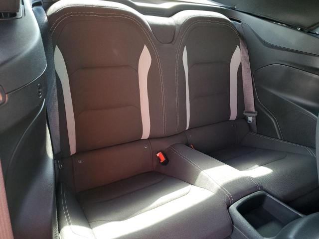 Photo 10 from auction – 2018 CHEVROLET CAMARO LT with VIN 1G1FB3DX0J0130240