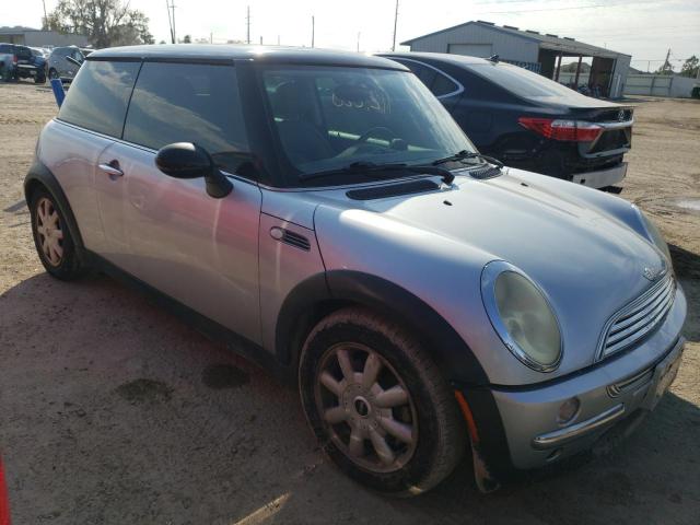 Photo 4 from auction – 2004 MINI COOPER with VIN WMWRC33434TJ58445
