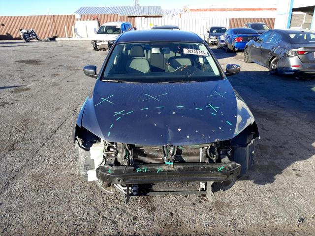 Photo 5 from auction – 2017 VOLKSWAGEN JETTA S with VIN 3VW2B7AJ4HM324822