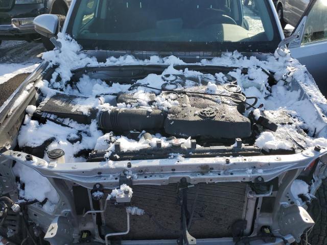 Photo 12 from auction – 2018 TOYOTA 4RUNNER SR with VIN JTEBU5JR6J5507220