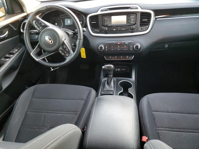 Photo 8 from auction – 2016 KIA SORENTO LX with VIN 5XYPG4A37GG158799