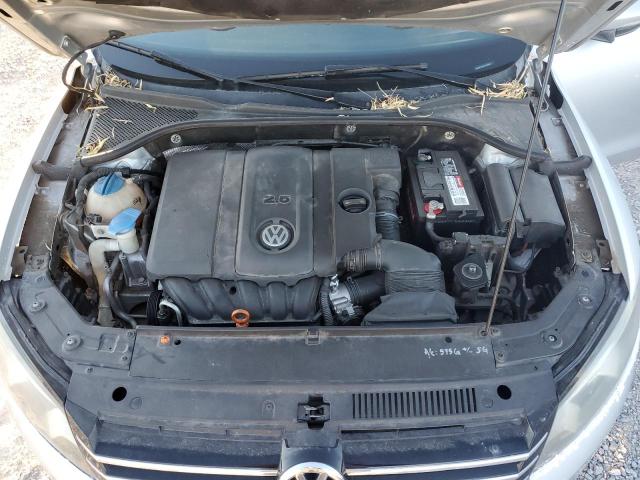 Photo 11 from auction – 2012 VOLKSWAGEN PASSAT SE with VIN 1VWBP7A35CC010531