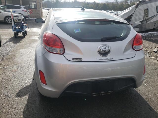Photo 6 from auction – 2016 HYUNDAI VELOSTER with VIN KMHTC6AD5GU302827
