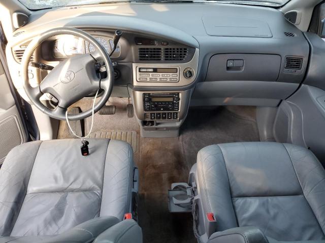 Photo 8 from auction – 2002 TOYOTA SIENNA LE with VIN 4T3ZF13C62U417039