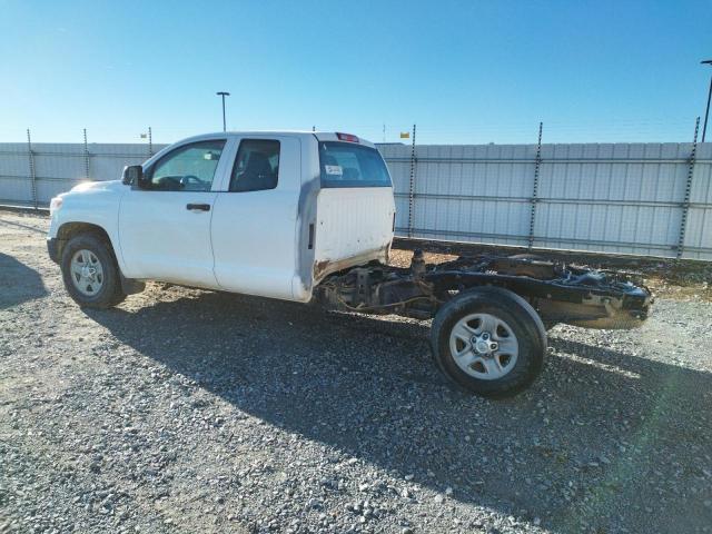 Photo 2 from auction – 2017 TOYOTA TUNDRA DOU with VIN 5TFTW5F17HX009631