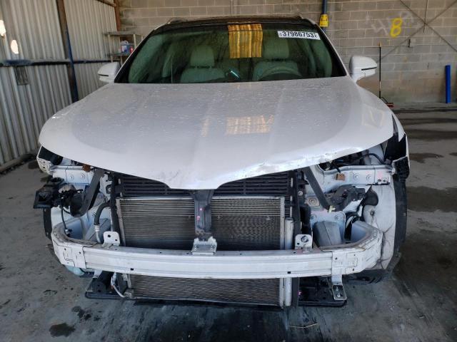 Photo 5 from auction – 2016 LINCOLN MKX RESERV with VIN 2LMTJ6LR8GBL39864