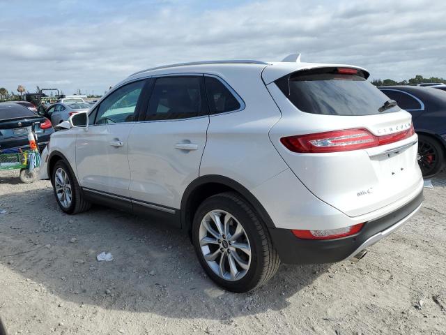 Photo 2 from auction – 2019 LINCOLN MKC SELECT with VIN 5LMCJ2C92KUL46975