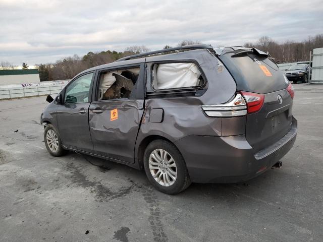 Photo 2 from auction – 2017 TOYOTA SIENNA XLE with VIN 5TDYZ3DC5HS802132