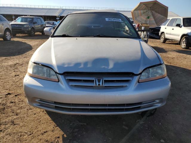 Photo 5 from auction – 2001 HONDA ACCORD LX with VIN JHMCG56491C025137