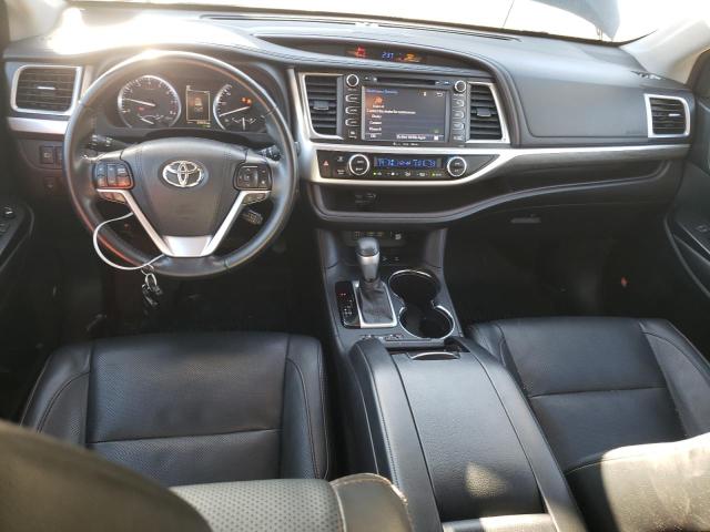 Photo 8 from auction – 2017 TOYOTA HIGHLANDER with VIN 5TDDZRFH2HS375986