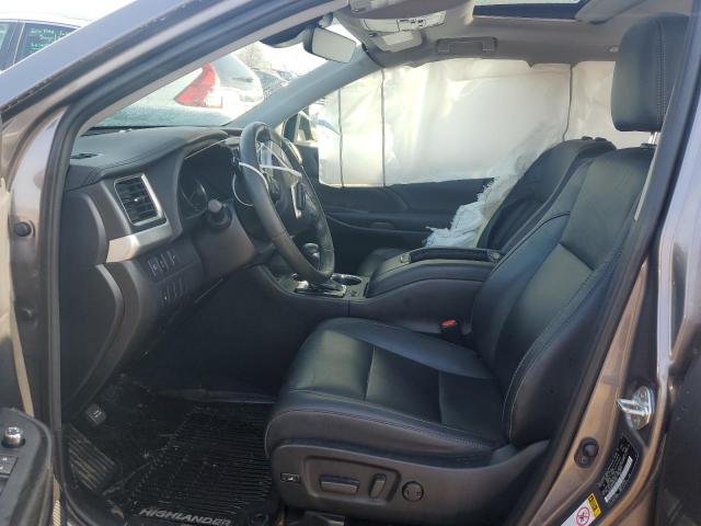 Photo 7 from auction – 2019 TOYOTA HIGHLANDER with VIN 5TDJZRFH7KS625121